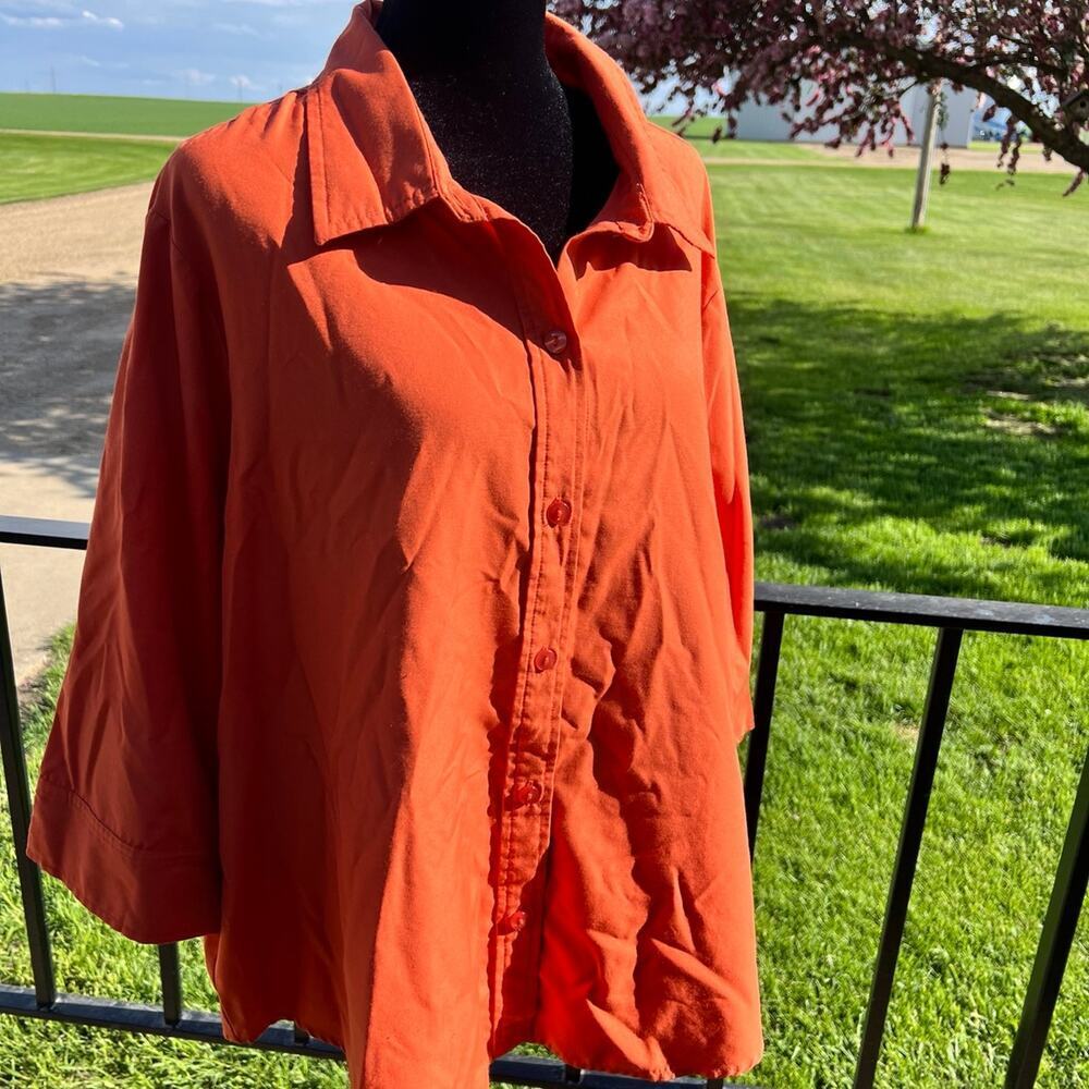 Blair Women’s XL button down top, burnt-orange color, 3/4 length sleeves